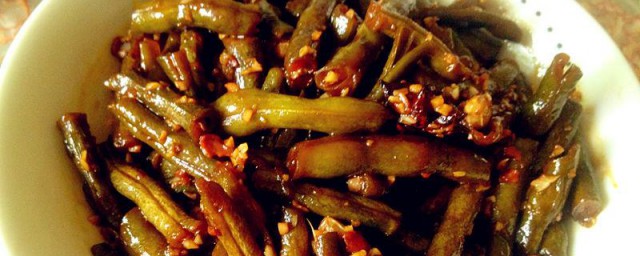 梅菜肉酱焖红豆角怎样做 做梅菜肉酱焖红豆角的技巧