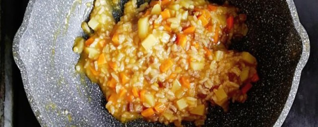 咖喱牛腩烩饭怎样做 做咖喱牛腩烩饭的技巧