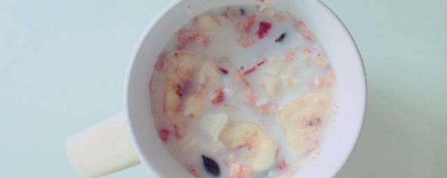 水果燕麦片的精确泡法 水果燕麦片的精确泡法是什么