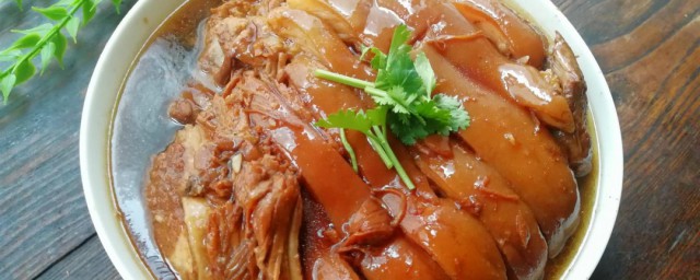 扣肘子怎样做 制作扣肘子的技巧