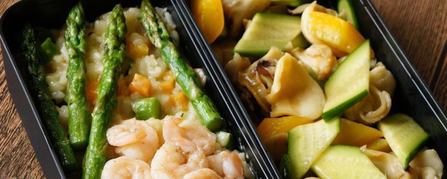 海鲜芦笋烩饭怎样做 海鲜芦笋烩饭做法
