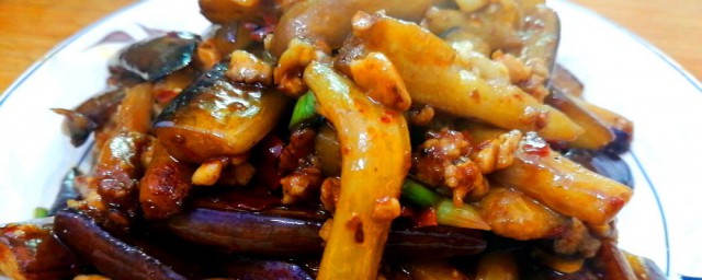 柠檬风味茄子炒肉怎样做 柠檬风味茄子炒肉的地道做法