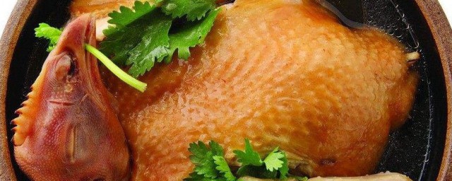 砂锅肥鸡怎样做 砂锅肥鸡的制作过程