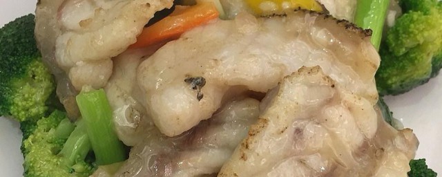 白焯龙趸球怎样做 白焯龙趸球做法