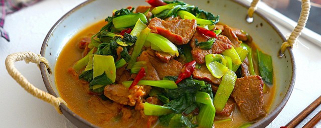 青菜烧牦牛肉怎样做 家常菜青菜烧牦牛肉的做法