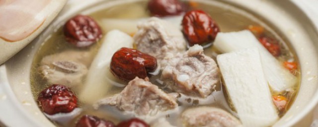 参枣炖骨汤怎样做 参枣炖骨汤的烹饪技巧