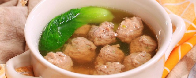 青菜猪肉丸子汤怎样做 青菜猪肉丸子汤的烹饪技巧