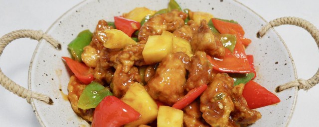 青红椒咕咾鸡肉 青红椒咕咾鸡肉做法