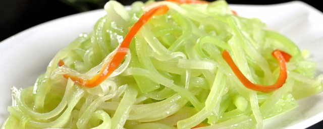 凉拌葱油莴苣丝如何做 制作凉拌葱油莴苣丝的要领