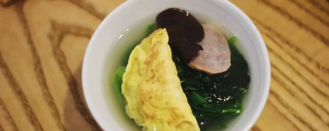 青菜白菜烩蛋饺怎么做 如何做青菜白菜烩蛋饺