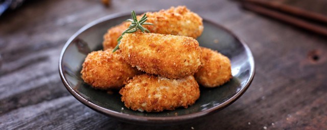 香酥芋泥卷如何做 做香酥芋泥卷的流程