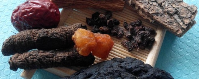 杜仲爆羊肾怎样做 制作杜仲爆羊肾的技巧
