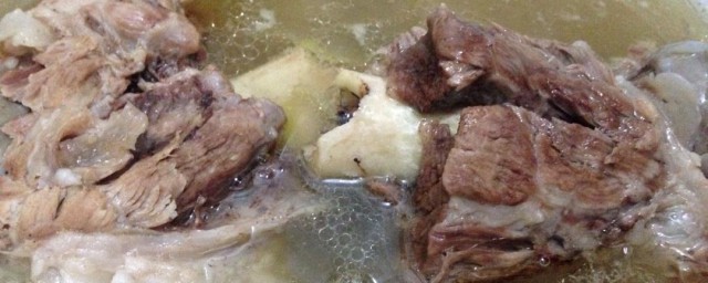 大骨汤怎样做好吃 大骨汤做法