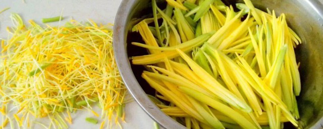 鲜黄花菜的功效与作用 鲜黄花菜的功效与作用是什么