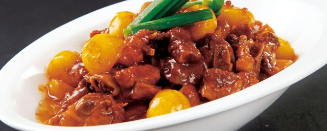 土豆焖排骨怎样做好吃 土豆焖排骨的做法简介