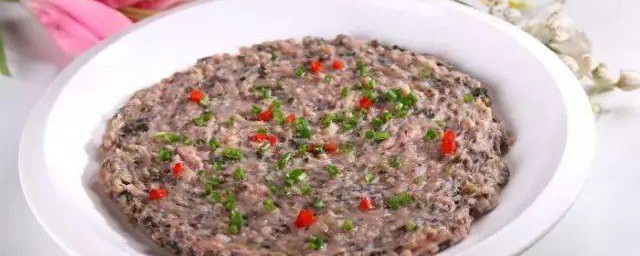 梅菜肉饼怎样做好吃 梅菜肉饼的做法简介