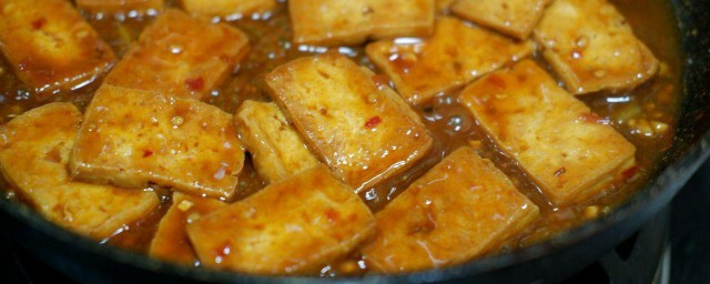 家常红烧豆腐怎样做好吃 家常红烧豆腐的做法简介