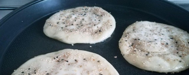 鱼肉芝麻饼怎样做 怎样做鱼肉芝麻饼