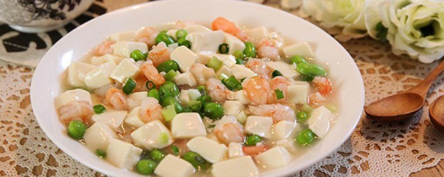毛豆烩虾仁豆腐怎样做 自己做毛豆烩虾仁豆腐的技巧