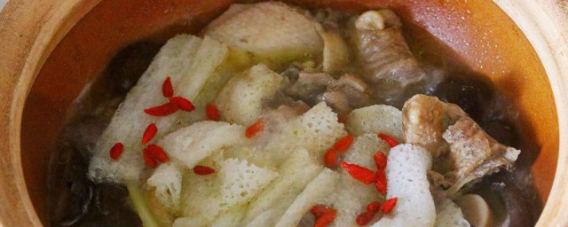 竹荪鸡肉煲怎样做 竹荪鸡肉煲做法分享