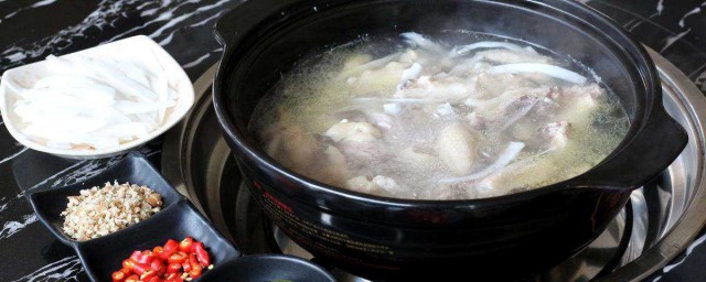 清汤鸡肉火锅怎样做 怎样做清汤鸡肉火锅好吃