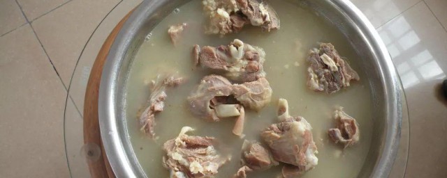 大锅羊肉汤怎样做 怎样做大锅羊肉汤好吃