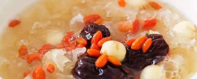 红豆莲子银耳羹 红豆莲子银耳羹怎样做好喝