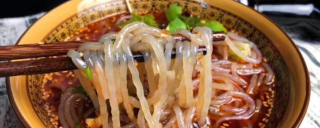 酸辣粉放什么菜 酸辣粉放哪种菜