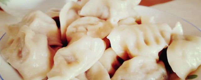大年初一晚上吃饺子的寓意 大年初一晚上吃饺子的寓意是什么