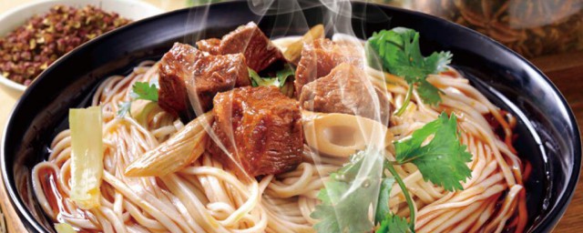 自制川味红烧牛肉面怎样做 怎样做川味红烧牛肉面