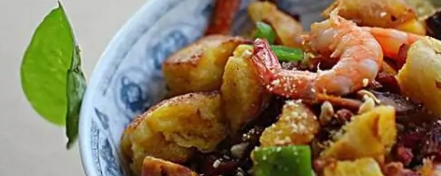 虾仁牛肉炒大饼怎样做 虾仁牛肉炒大饼的做法