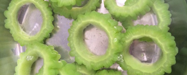 紫薯苦瓜圈怎样做 紫薯苦瓜的营养成分