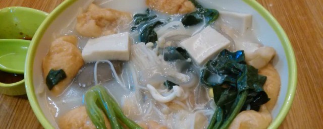 清汤麻辣烫怎样做 清汤麻辣烫简单简介