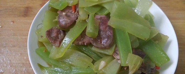 莴苣熘肉片怎样做 制作莴苣熘肉片的技巧