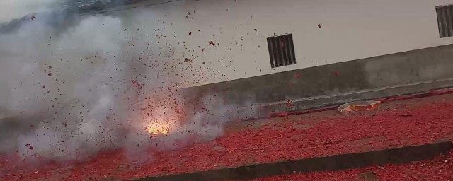 过年放鞭炮有什么讲究 过年放鞭炮的由来