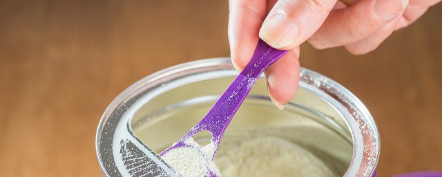 全脂奶粉冲泡技巧 教你全脂奶粉冲泡技巧