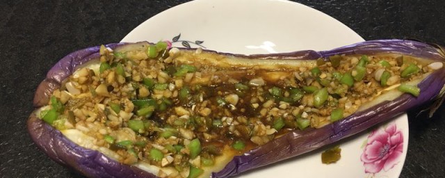 双椒蒜香烤茄子怎样做 双椒蒜香烤茄子做法