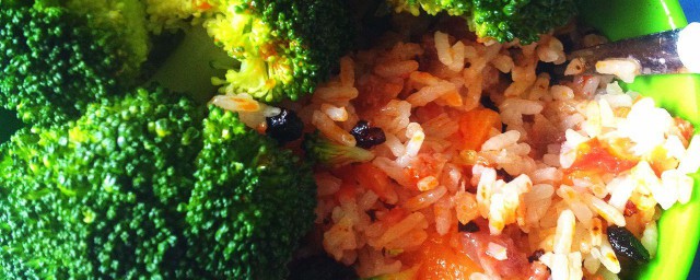 西兰花胡萝卜腊肉饭怎样做 怎样做西兰花胡萝卜腊肉饭