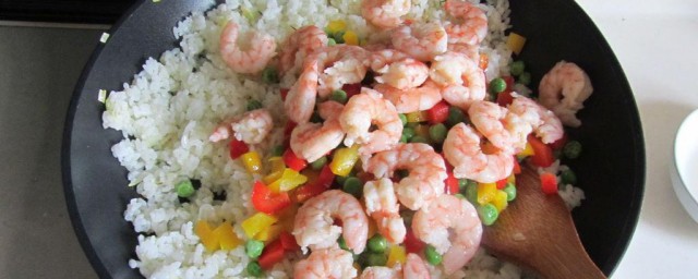 蚝油虾仁炒饭怎样做 怎样做蚝油虾仁炒饭