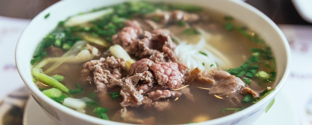 牛肉汤的做法和配料 美味牛肉汤家常做法分享