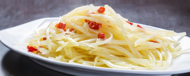 土豆丝怎样做最简单 家常菜土豆丝的做法