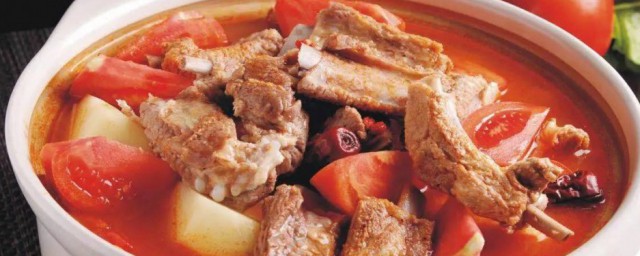 西红柿土豆煲排骨怎么做 西红柿土豆煲排骨的做法介绍