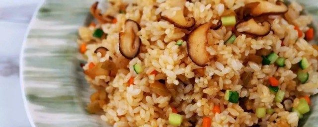 香菇炒饭怎样做 做香菇炒饭的流程