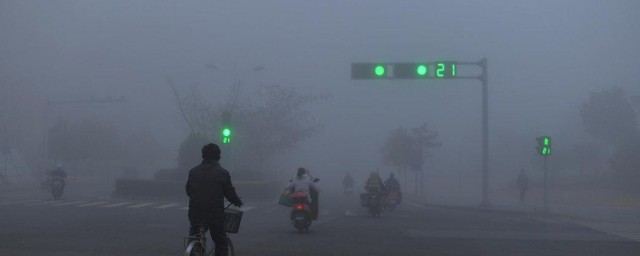 雾霾天气形成的原因和危害 雾霾天气形成的原因介绍