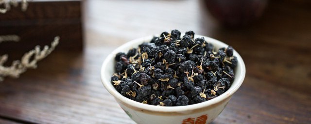 黑枸杞泡酒的忌讳 盘点黑枸杞泡酒的忌讳