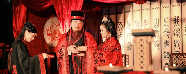 古代结婚在晚上还是早上? 古代什么时候结婚