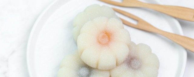 三色冰皮简单做法 冰皮月饼自制技巧分享