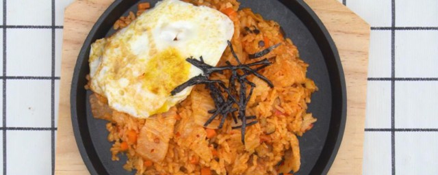 鸡蛋泡菜炒饭怎样做 怎样做鸡蛋泡菜炒饭