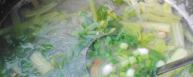 芹菜虾皮汤怎样做 怎样做芹菜虾皮汤