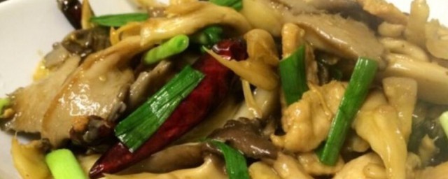 平菇蒜苗小炒肉怎样做 平菇蒜苗小炒肉怎样做